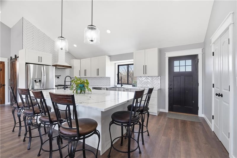 17685 Edgerton Rd, Edgerton, KS 66021