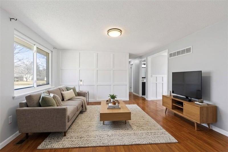 5909 45th Ter, Kansas City, MO 64117