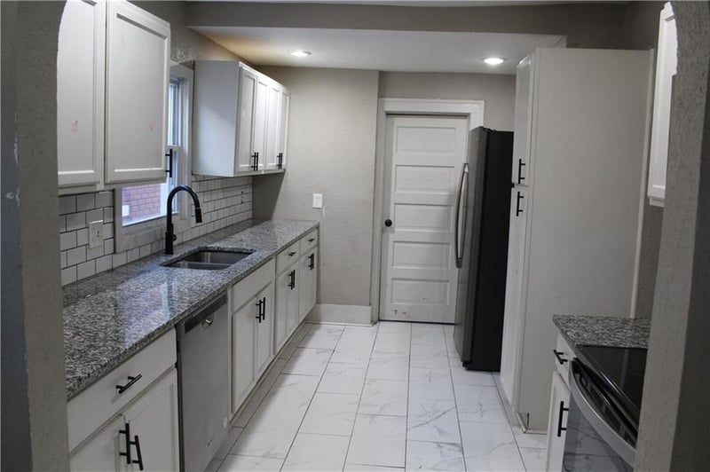 3428 Benton Ave, Kansas City, MO 64128