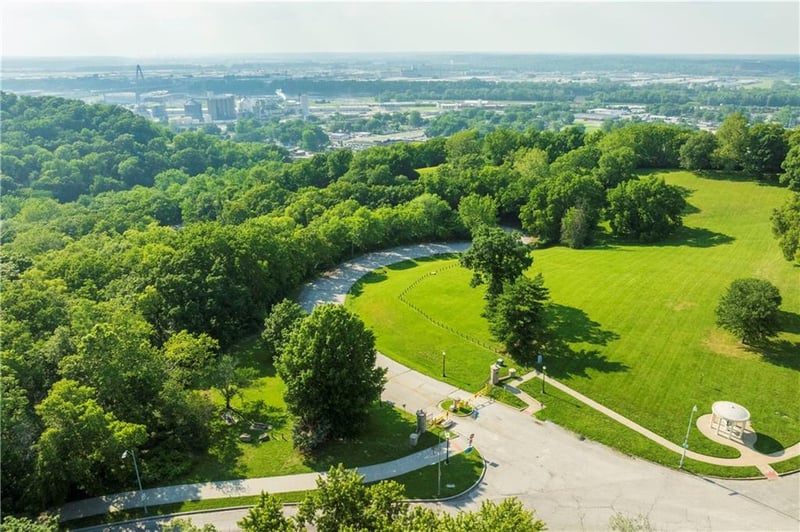 3215 Windsor Ave, Kansas City, MO 64123