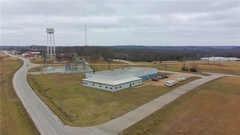 1202 Industrial Dr, Warsaw, MO 65355