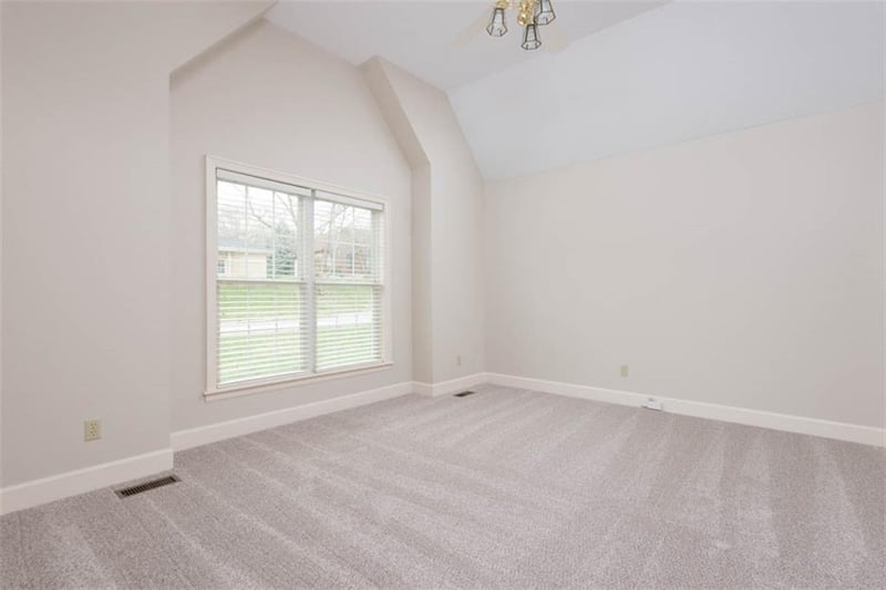 4500 Turnberry Dr, Lawrence, KS 66047