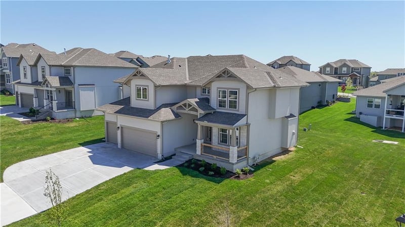 2761 Park St, Olathe, KS 66061