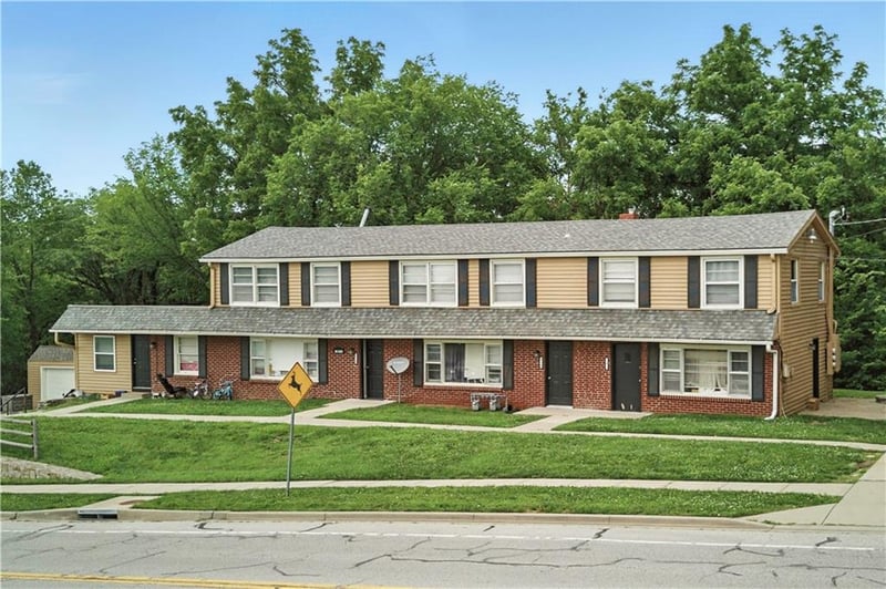 12712 W 51st St, Shawnee, KS 66216