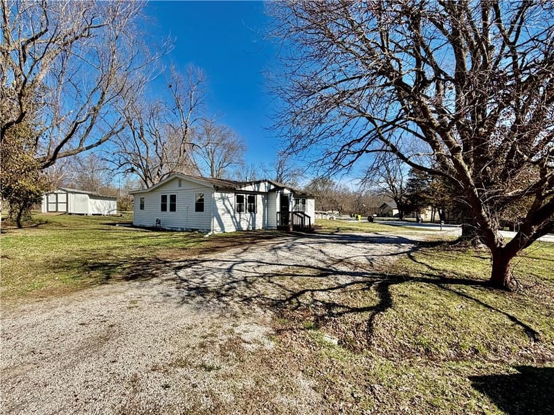 16014 Valentine Ave, Belton, MO 64012