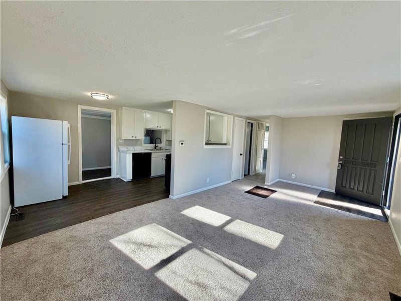 16014 Valentine Ave, Belton, MO 64012