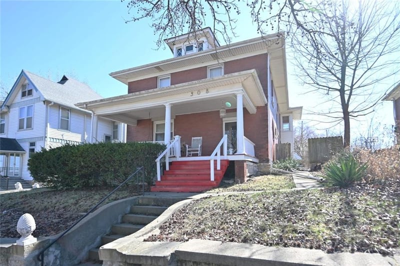 308 R St, Atchison, KS 66002