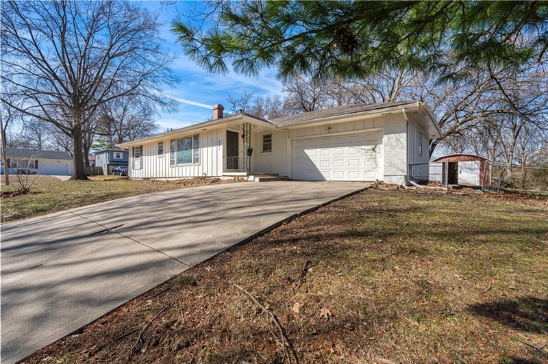 8604 84th Ter, Raytown, MO 64138