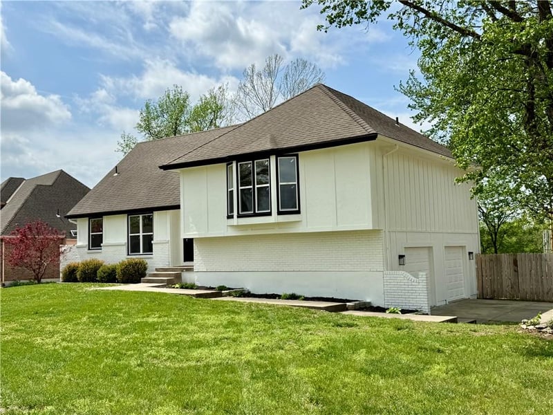 9718 Appleton Ave, Kansas City, MO 64134