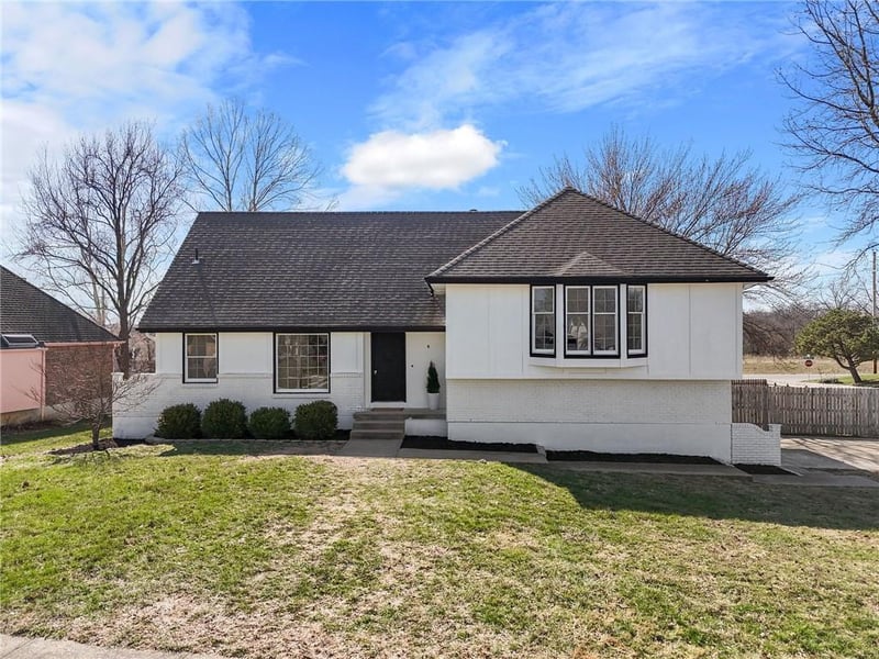 9718 Appleton Ave, Kansas City, MO 64134