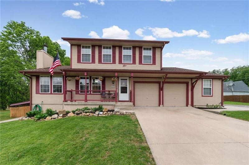 15707 3rd Terrace Ct, Independence, MO 64050