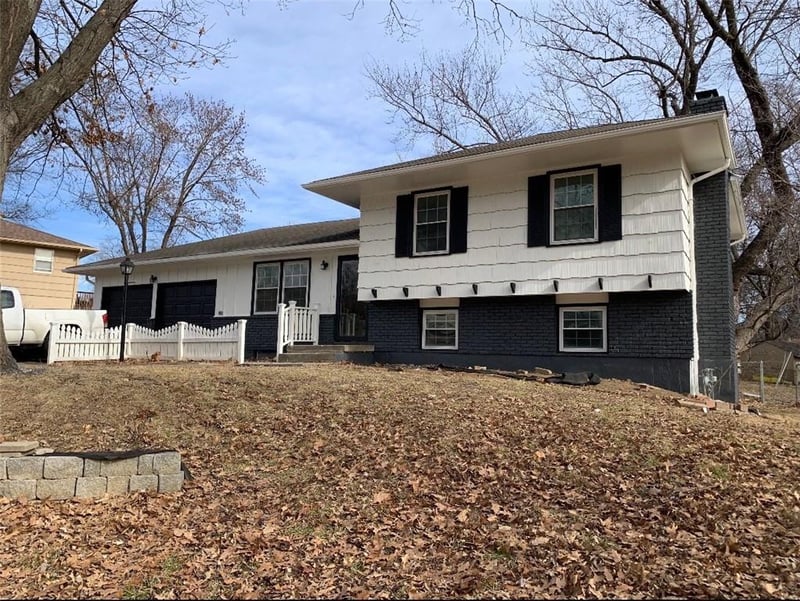 4907 Crescent Ave, Kansas City, MO 64133