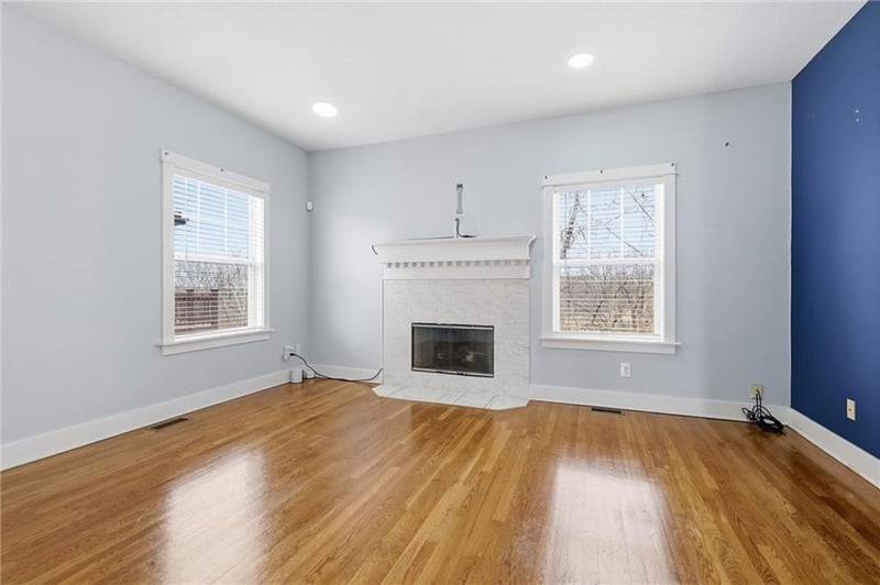 3733 Thompson Cir, Kansas City, KS 66103