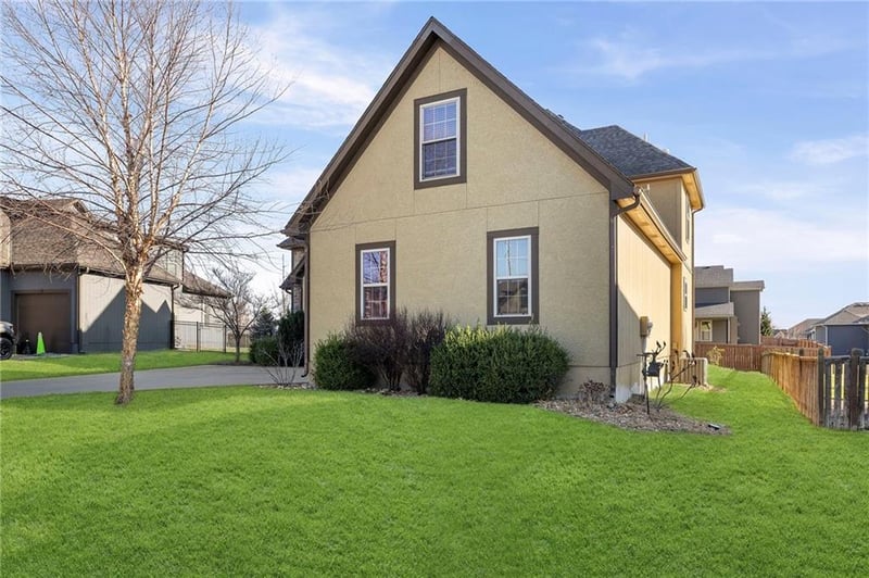 31151 165th Ter, Gardner, KS 66030