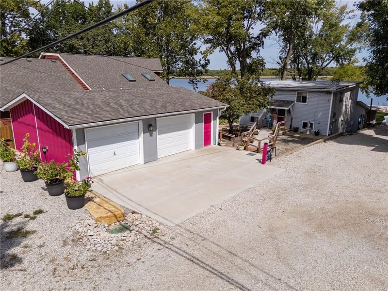15339 Lake Road 2 St, Gardner, KS 66030