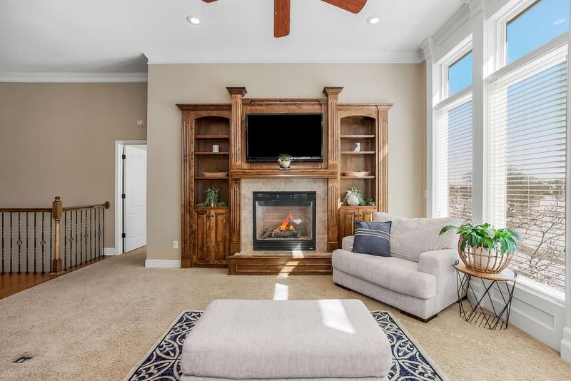 1205 Richards Cir, Raymore, MO 64083