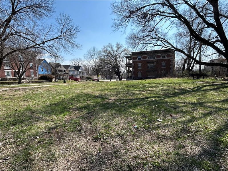 900 Benton Blvd, Kansas City, MO 64127