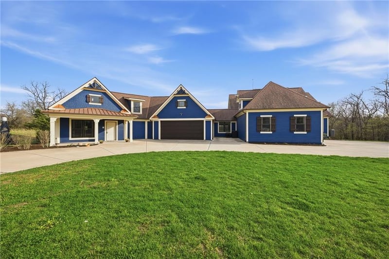 5763 W 335 St, Louisburg, KS 66053