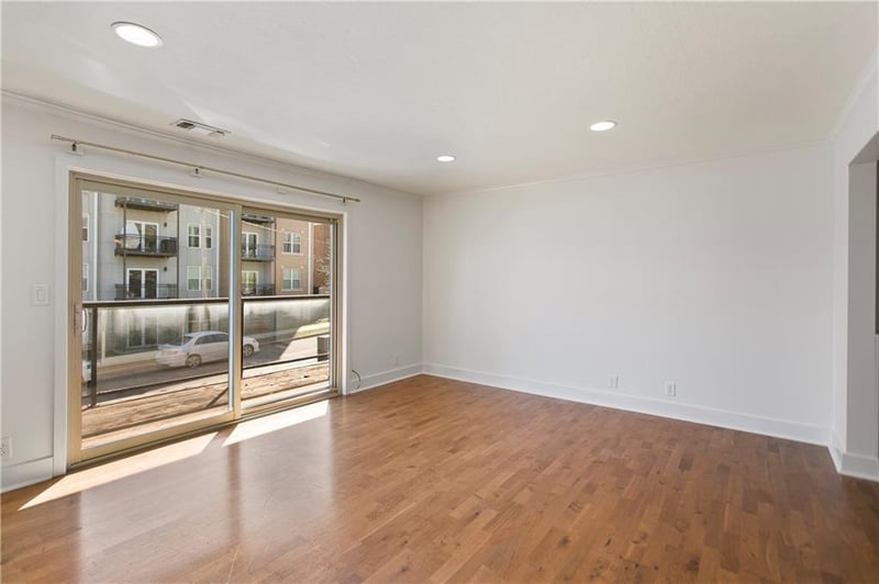 4614 Holly St #3, Kansas City, MO 64112