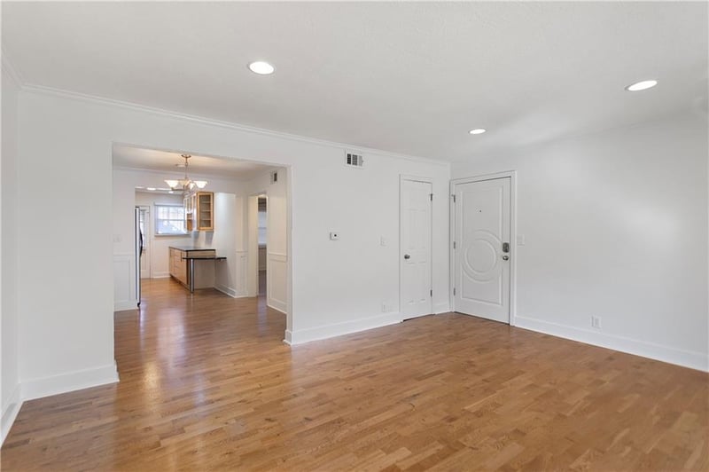 4614 Holly St #3, Kansas City, MO 64112