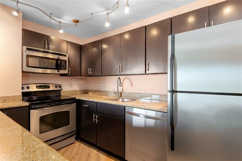 3838 Rainbow Blvd #711, Kansas City, KS 66103