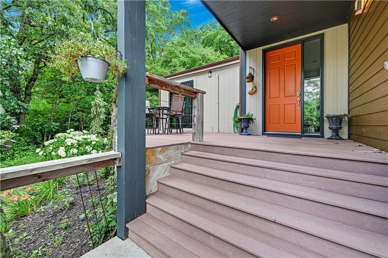52 G St, Lake Lotawana, MO 64086