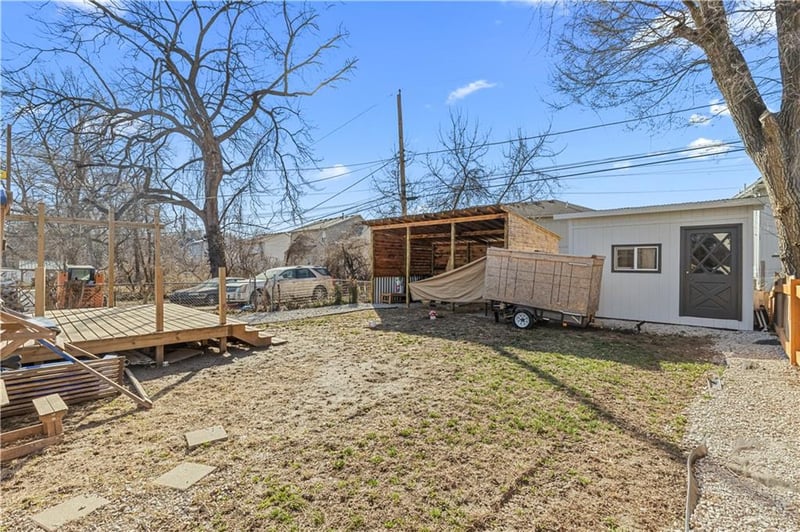 6004 Park Ave, Kansas City, MO 64130