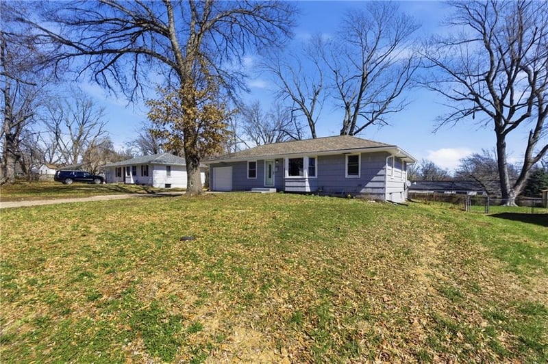 10109 White Ave, Kansas City, MO 64134