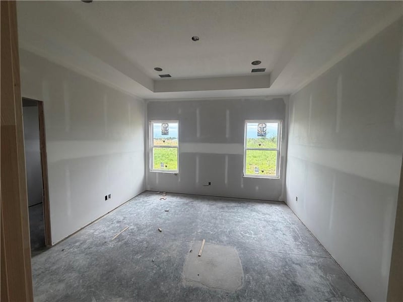11109 209th St, Peculiar, MO 64078