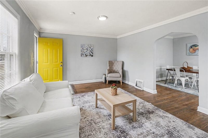 1434 80th St, Kansas City, MO 64131