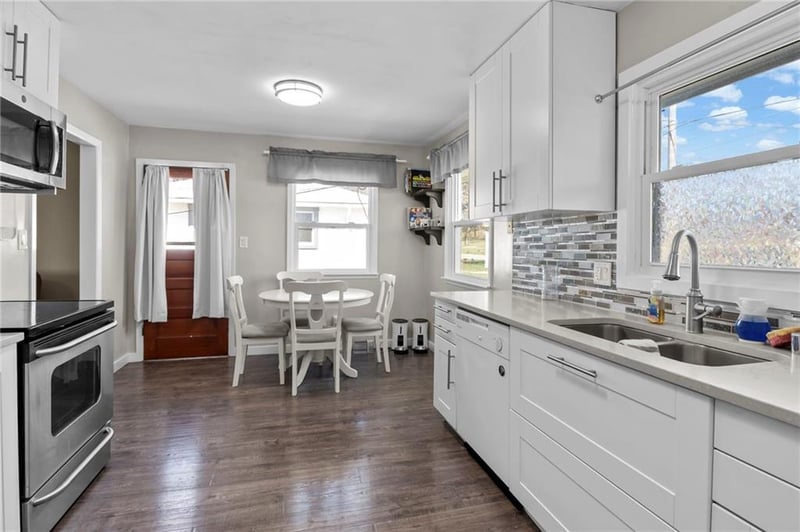 540 72nd St, Kansas City, KS 66111