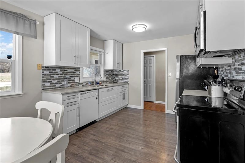 540 72nd St, Kansas City, KS 66111