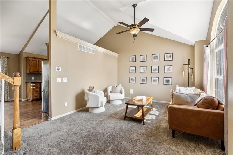 9020 103rd St, Kansas City, MO 64157