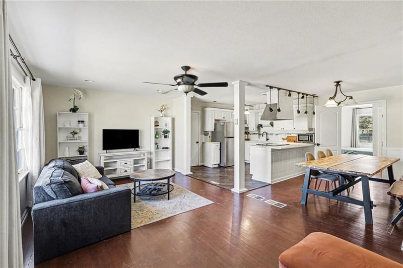 6409 110th St, Kansas City, MO 64134