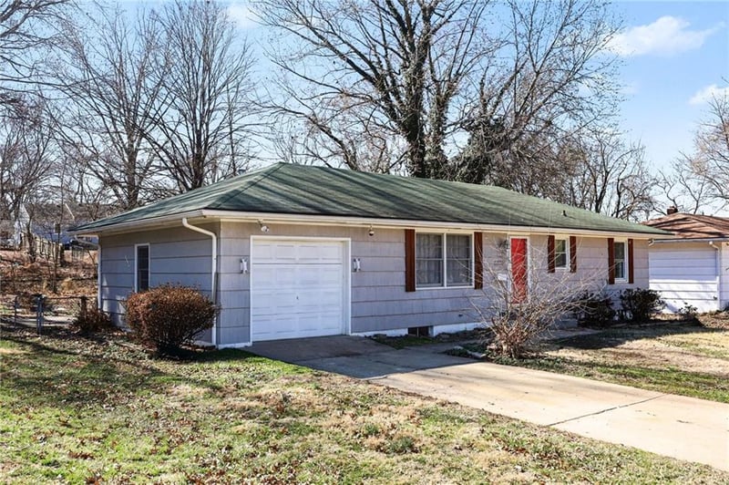 6409 110th St, Kansas City, MO 64134