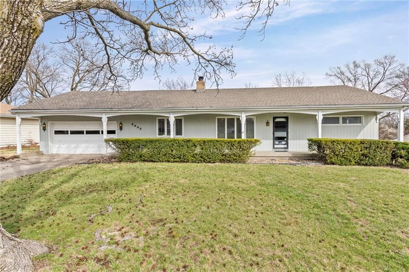 3933 Indianola Dr, Kansas City, MO 64116
