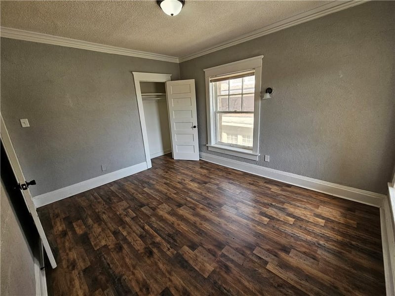 2637 29th St, Kansas City, MO 64128