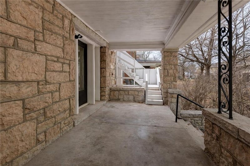 2637 29th St, Kansas City, MO 64128