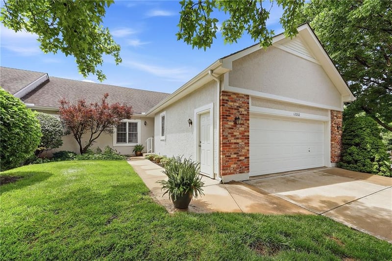 12202 Caenen Dr, Overland Park, KS 66213