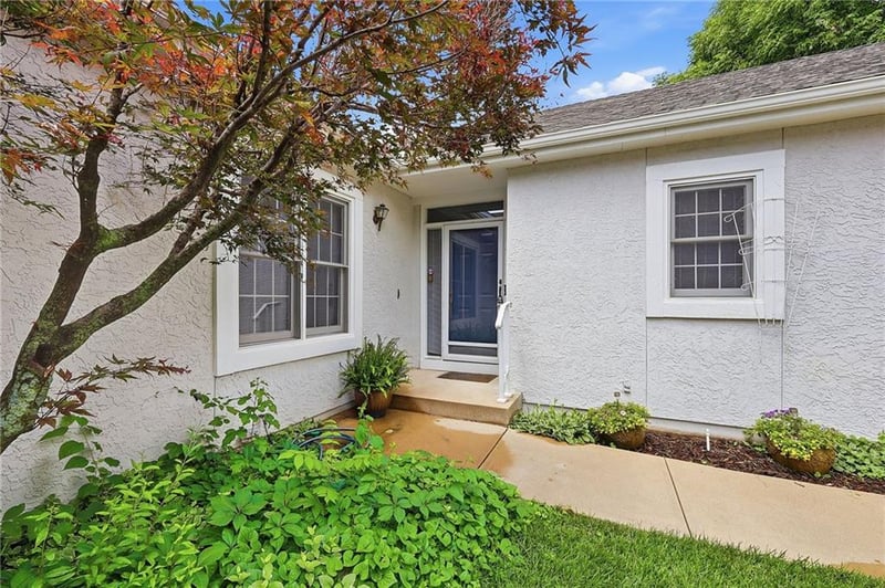 12202 Caenen Dr, Overland Park, KS 66213