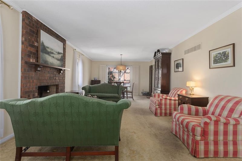 7137 Winter Ave, Kansas City, MO 64152