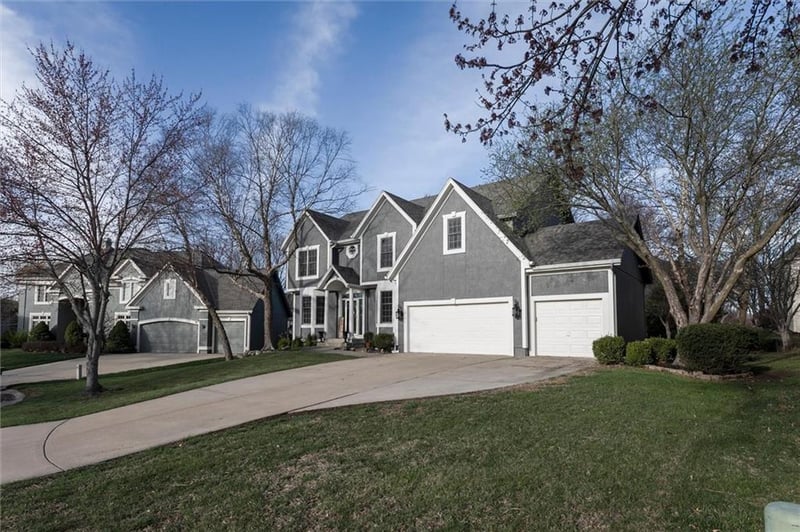 13104 Westgate St, Overland Park, KS 66213