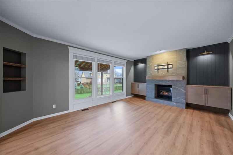 5800 Sapphire Cir, Lee's Summit, MO 64064