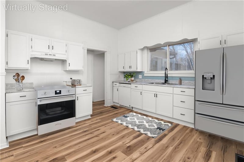 301 Mitchell St, Marshall, MO 65340