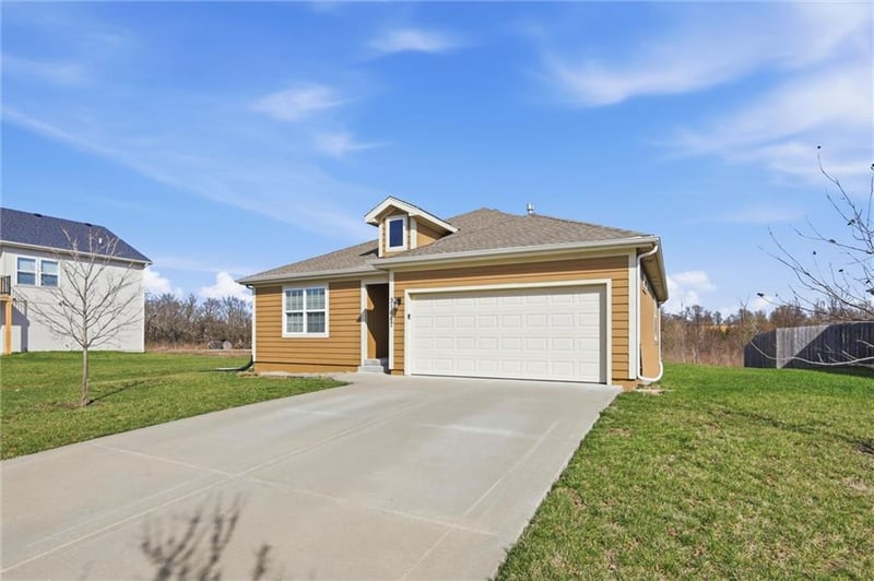 31687 172nd St, Gardner, KS 66030