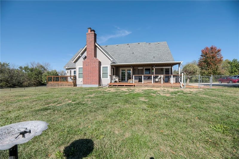 1205 E 203rd St, Belton, MO 64012