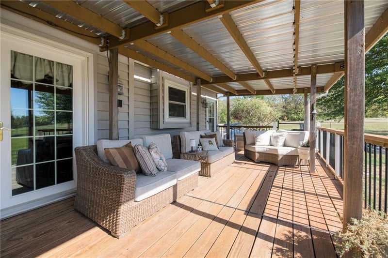 1205 E 203rd St, Belton, MO 64012
