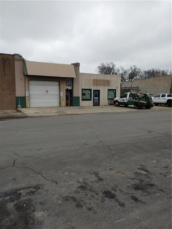 203 Front St, Perry, KS 66073