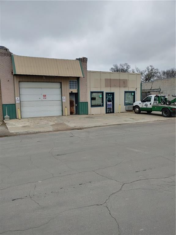 203 Front St, Perry, KS 66073