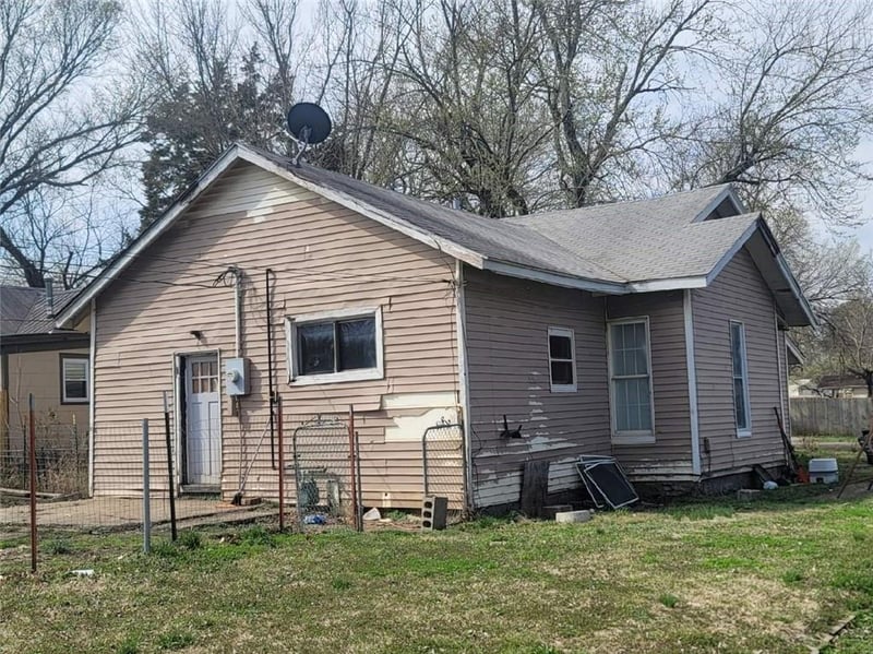 207 S Washington St, Fort Scott, KS 66701